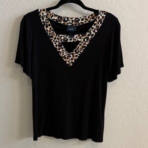 Daytrip Black Top with Leopard Print Accent size small